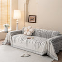 Jeté de Canapé Épais "Lignes Élégantes" – Un Style Intemporel.