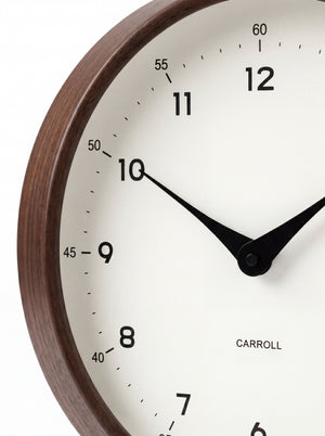 Runde Holzoptik-Wanduhr Arlo