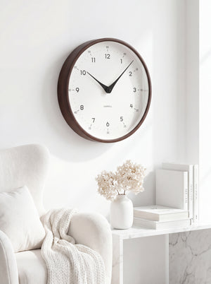 Runde Holzoptik-Wanduhr Arlo