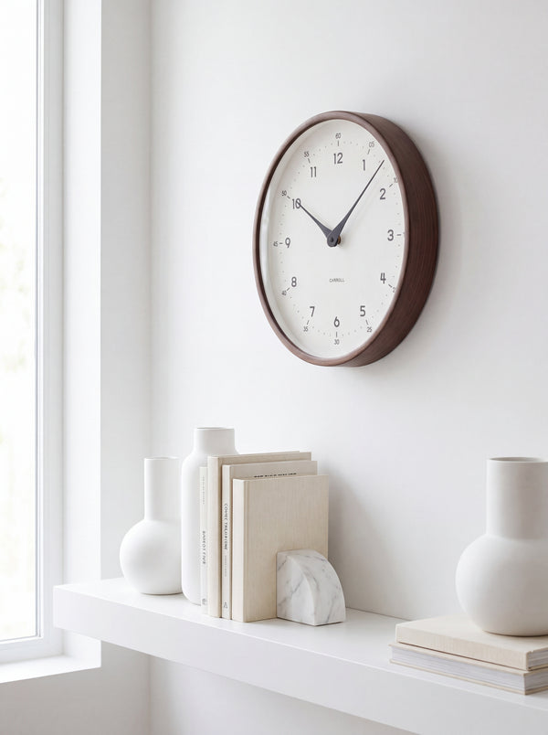 Runde Holzoptik-Wanduhr Arlo